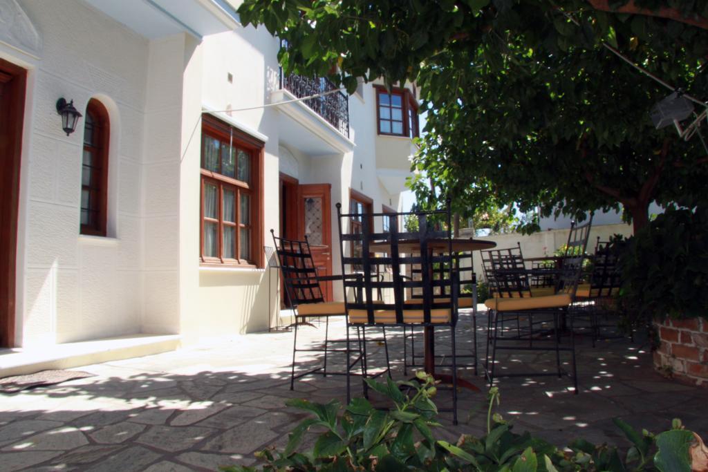 Guesthouse Kolenti Portariá Buitenkant foto