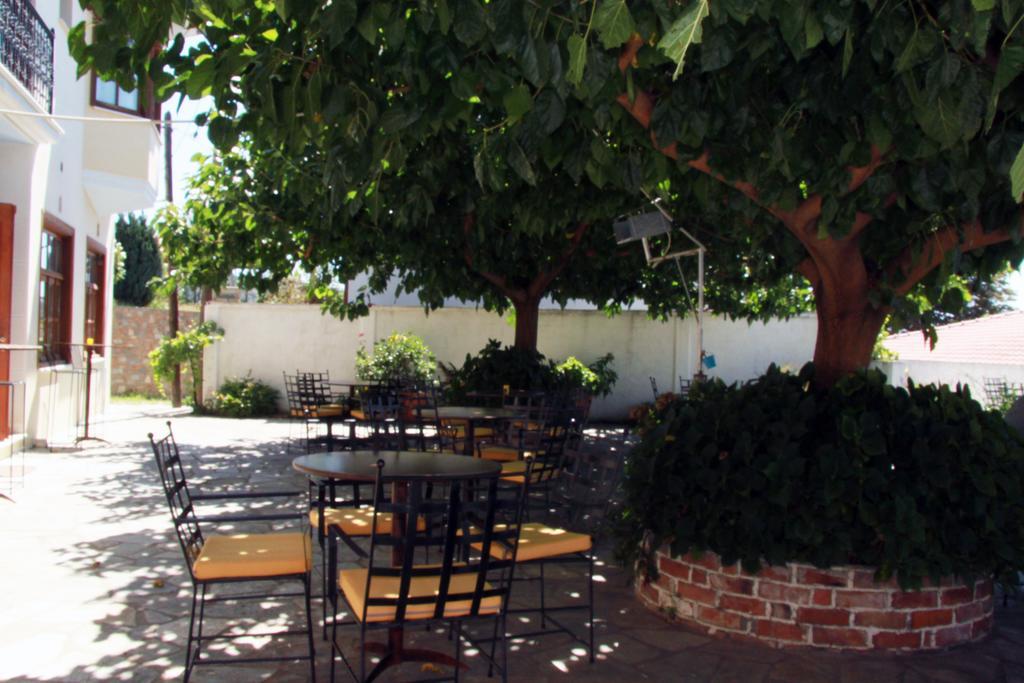 Guesthouse Kolenti Portariá Buitenkant foto