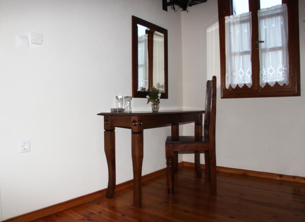 Guesthouse Kolenti Portariá Buitenkant foto