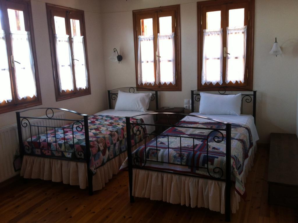 Guesthouse Kolenti Portariá Buitenkant foto